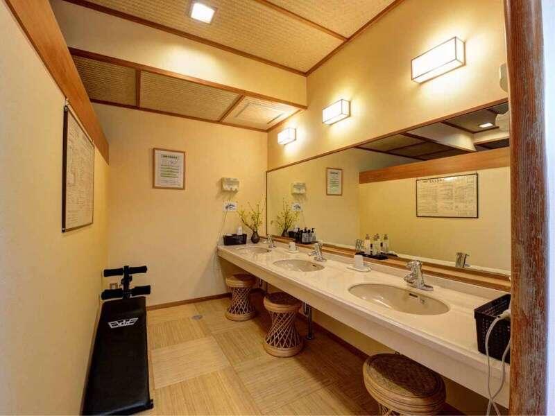 Отель Kurosawa Onsen Kisaburo Ямагата Экстерьер фото